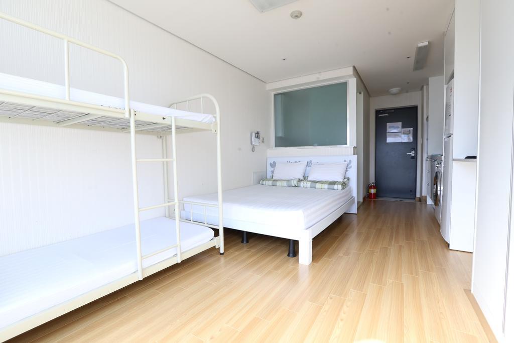 Phil House Hostel Guri Δωμάτιο φωτογραφία