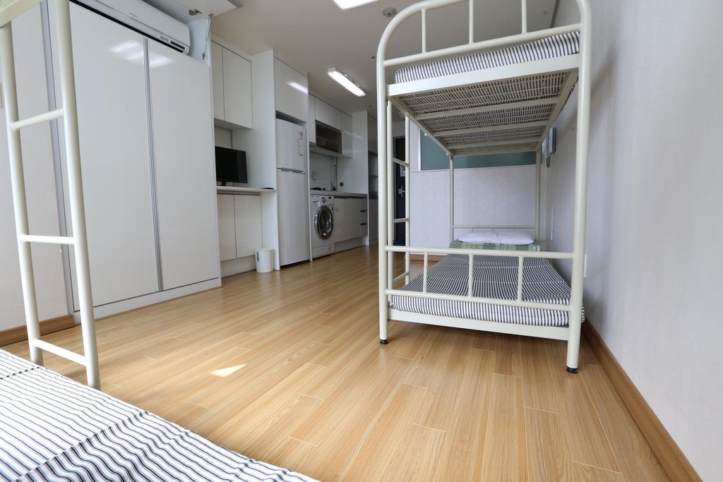 Phil House Hostel Guri Δωμάτιο φωτογραφία