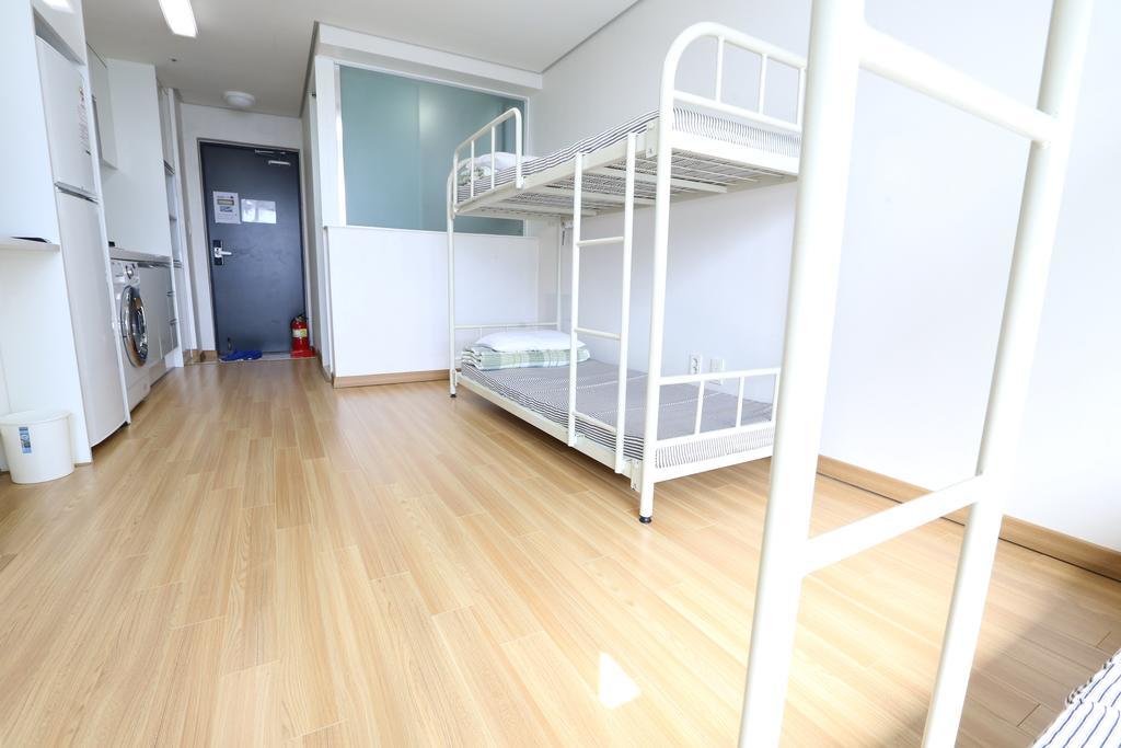 Phil House Hostel Guri Δωμάτιο φωτογραφία
