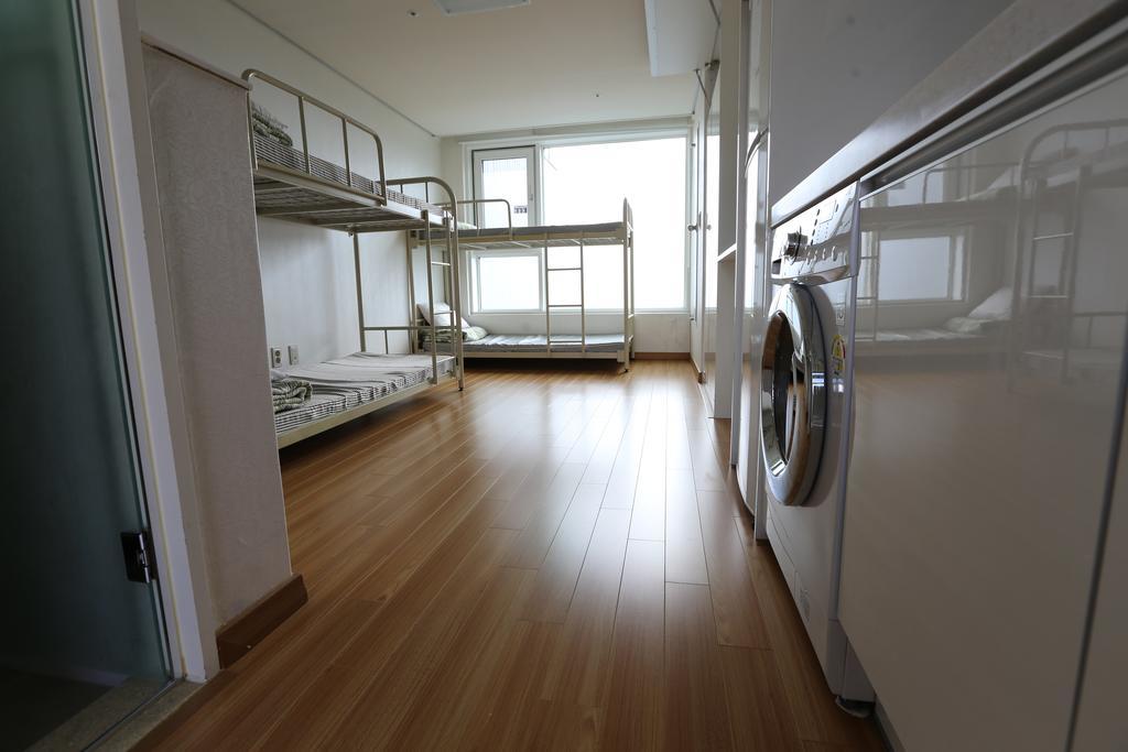 Phil House Hostel Guri Δωμάτιο φωτογραφία