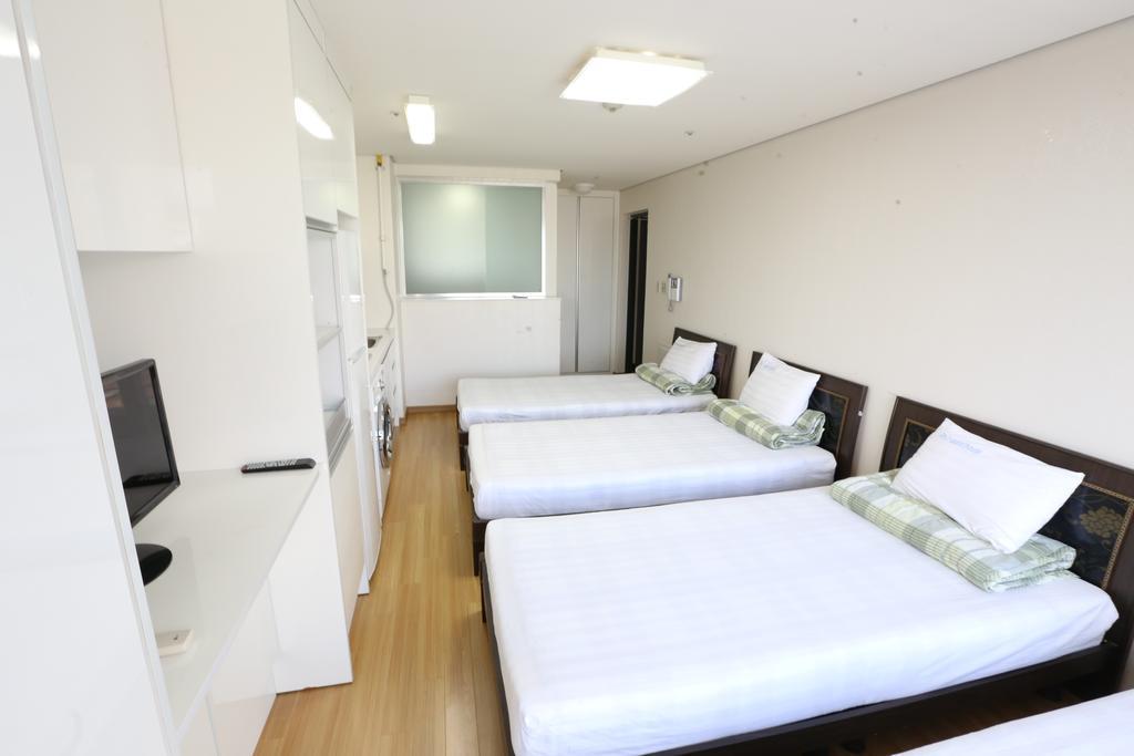 Phil House Hostel Guri Δωμάτιο φωτογραφία