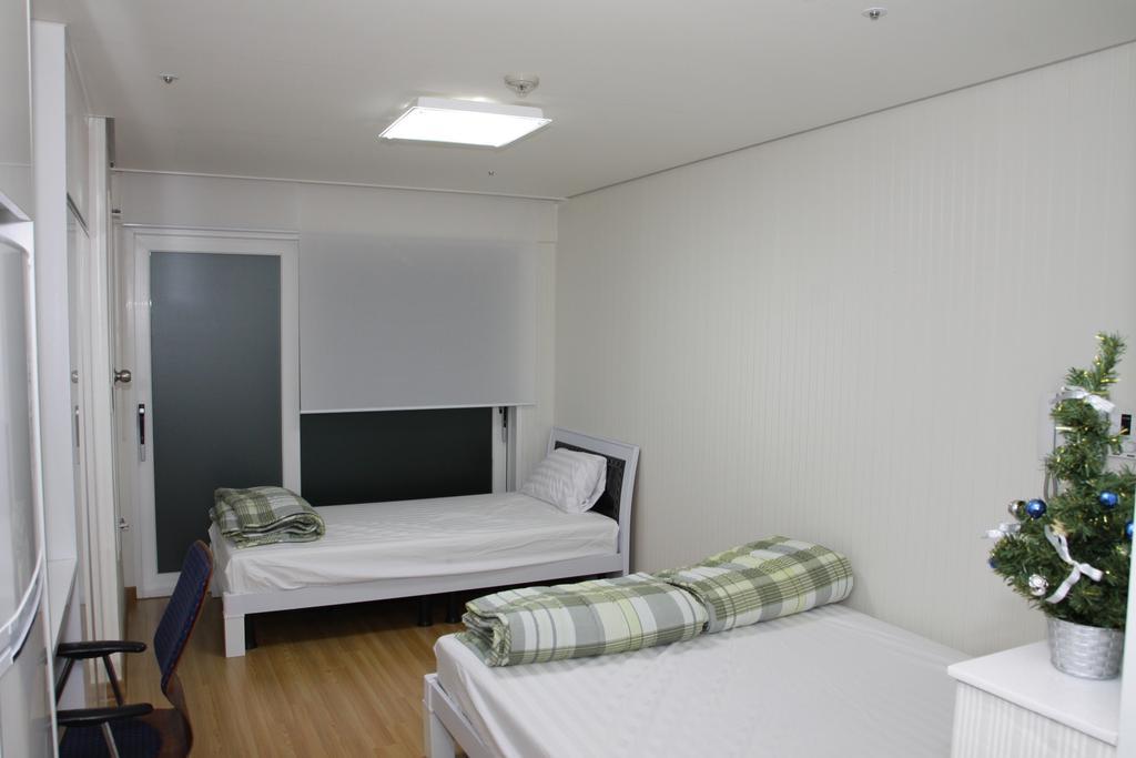 Phil House Hostel Guri Δωμάτιο φωτογραφία