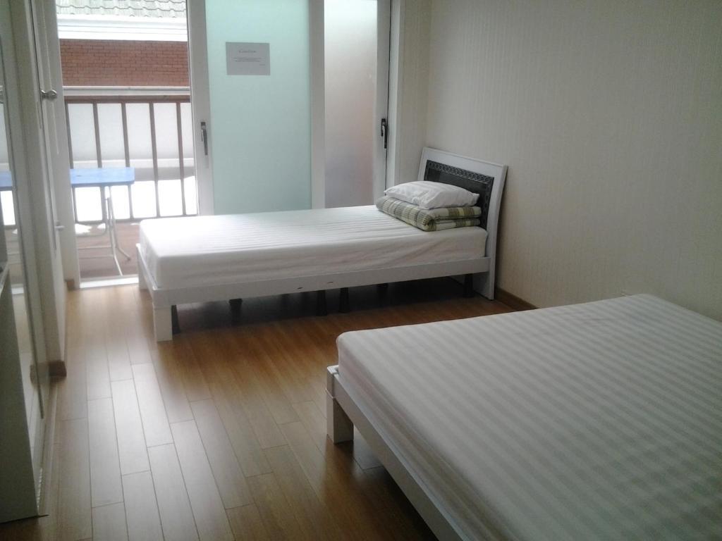 Phil House Hostel Guri Δωμάτιο φωτογραφία
