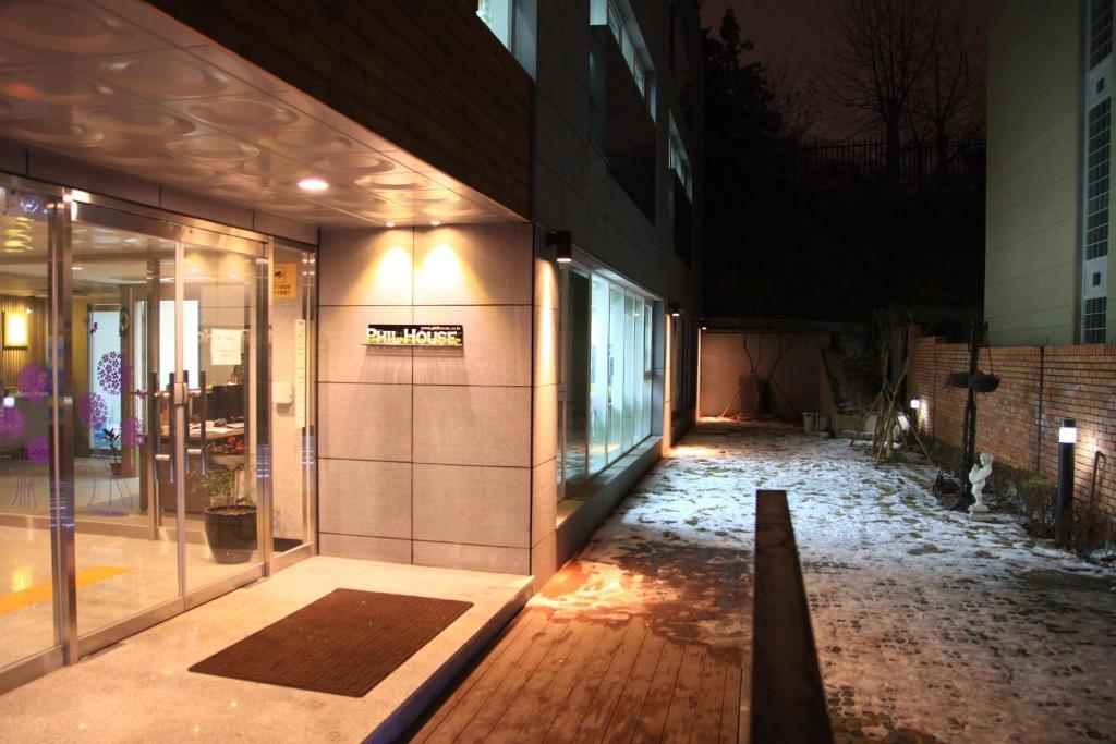 Phil House Hostel Guri Εξωτερικό φωτογραφία