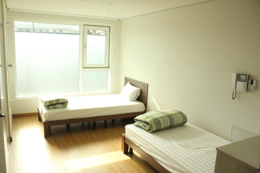 Phil House Hostel Guri Δωμάτιο φωτογραφία